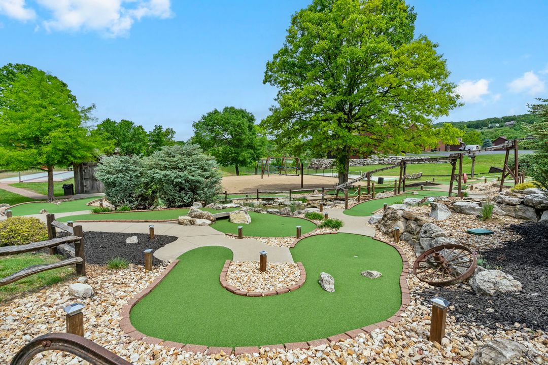The miniature golf course at Chalets on Table Rock Lake